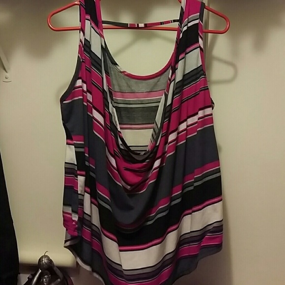 👕High-lo Women's Tank Top - Picture 4 of 6